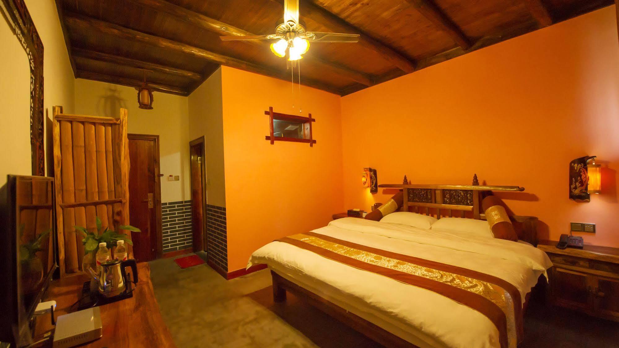מלון Yangshuo Scenic Mountain Retreat מראה חיצוני תמונה
